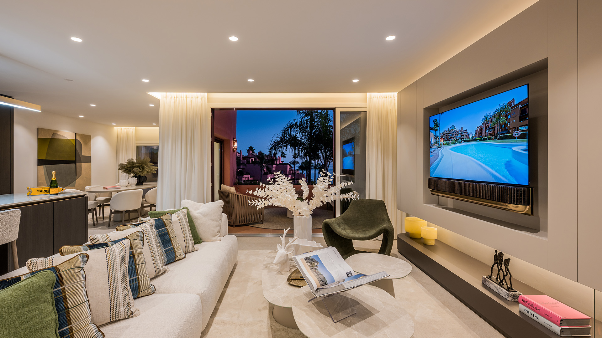 47 Living room evening - Cabo Bermejo 622