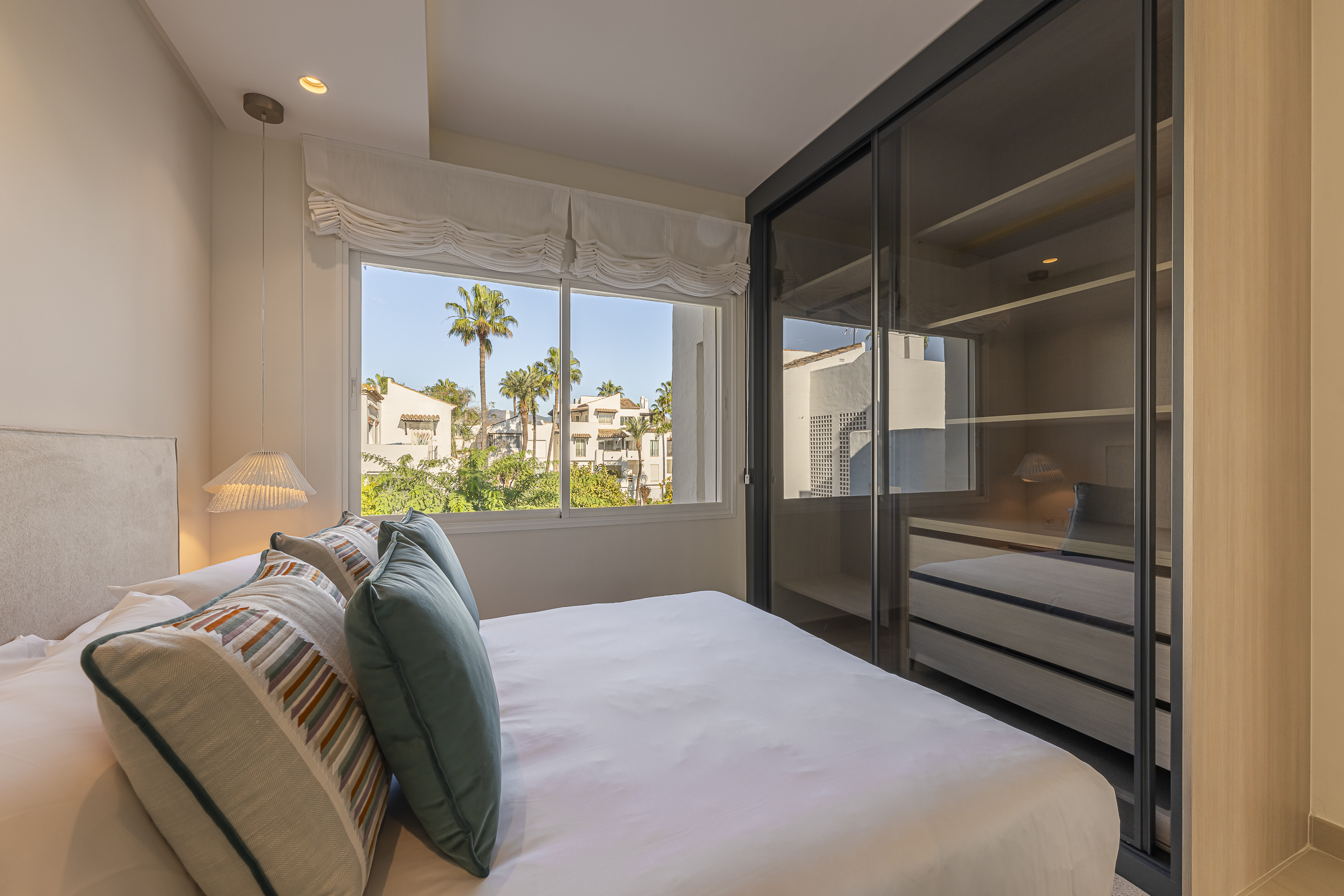 Costalita Cadiz I 26 Bedroom